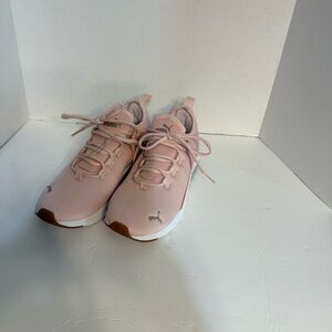 Puma Softfoam Blush Pink Sneakers Size 7.5